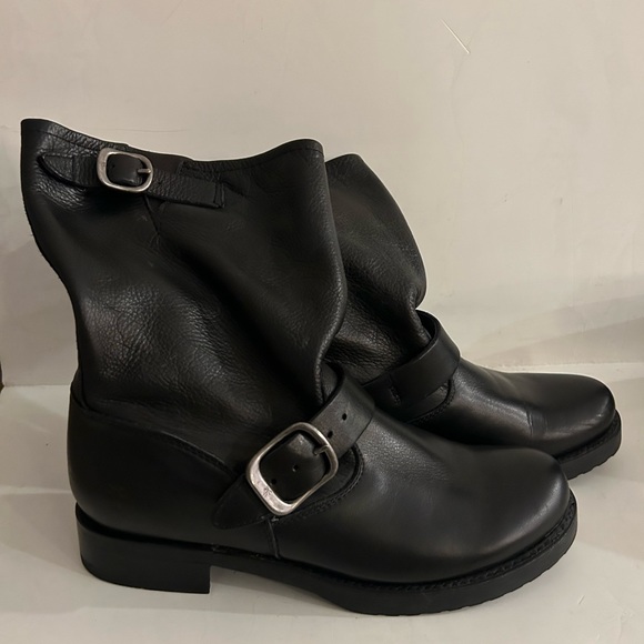 Frye Veronica leather boots - Like New! - Picture 9 of 15